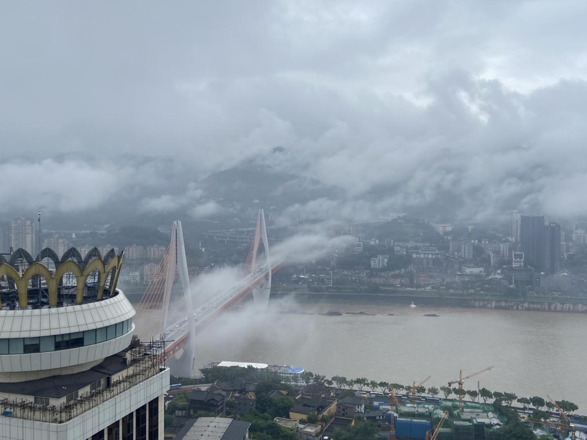 Yunqi River View Terrace Hotel تشونغتشينغ المظهر الخارجي الصورة