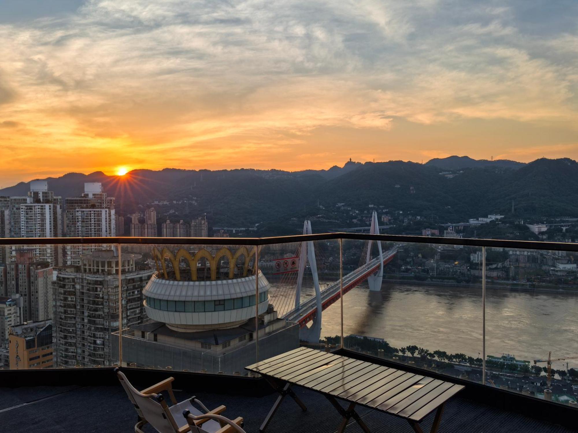 Yunqi River View Terrace Hotel تشونغتشينغ المظهر الخارجي الصورة